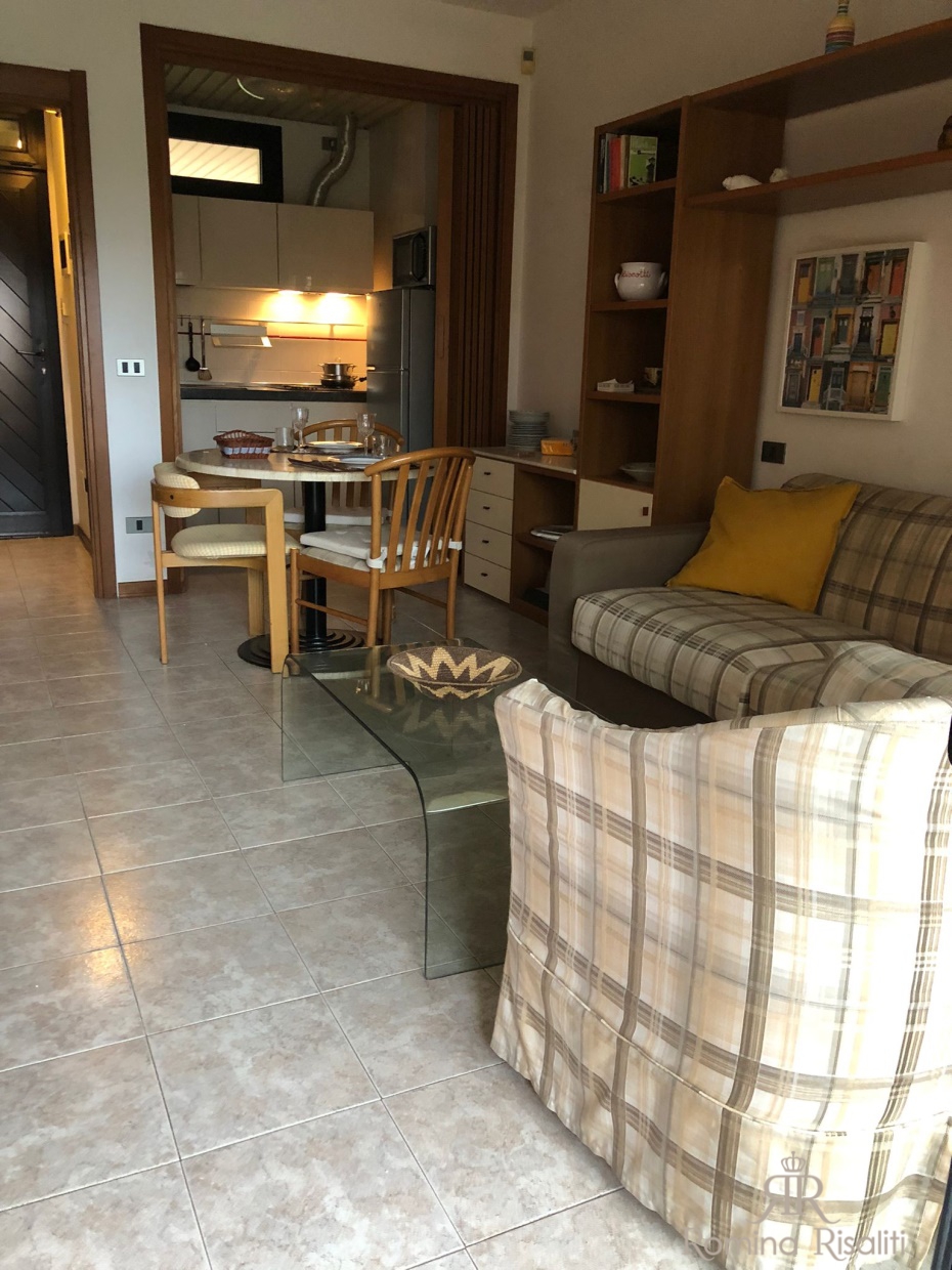 Rent Two rooms, Livorno